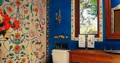 How to decorate a bohemian bathroom room