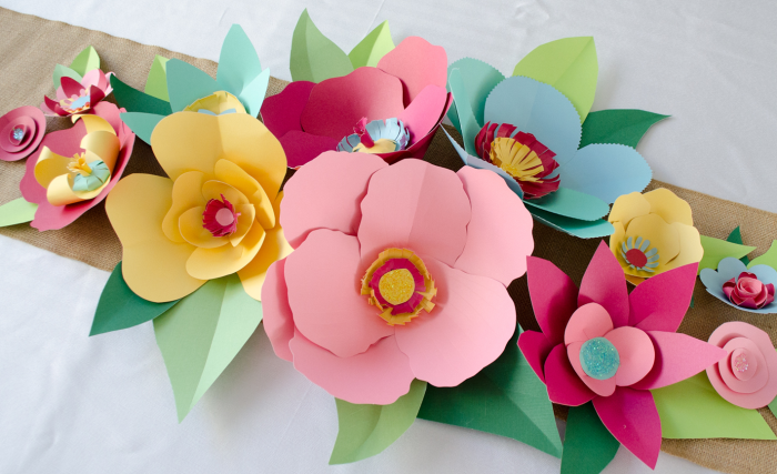 How to make flower decoration at home