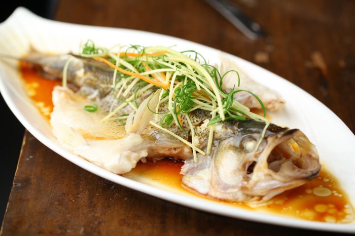 How to cook hong kong style steam fish